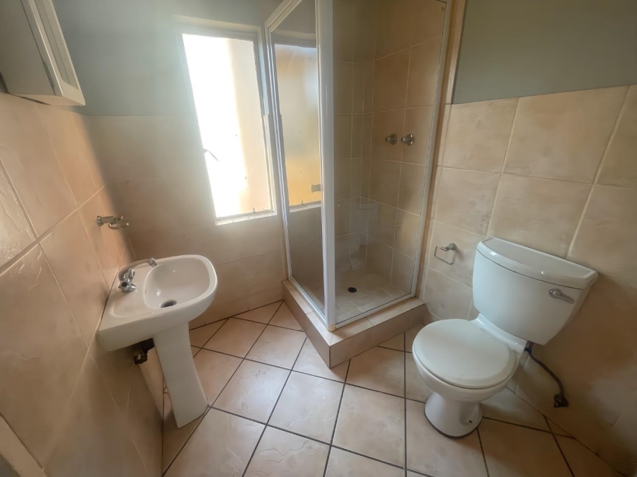 2 Bedroom Property for Sale in Birch Acres Gauteng