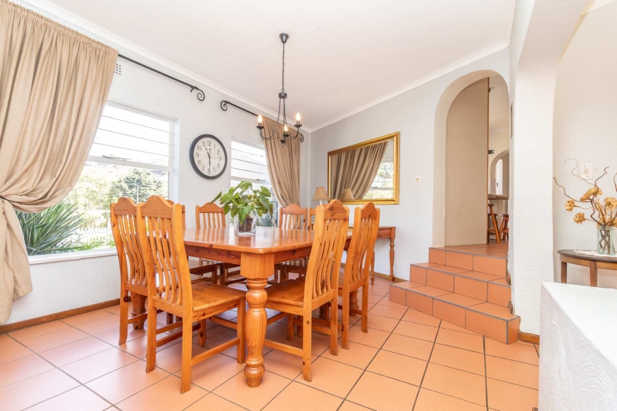 5 Bedroom Property for Sale in Constantia Kloof Gauteng