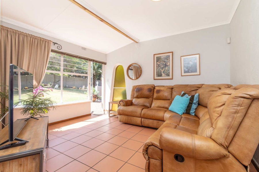 5 Bedroom Property for Sale in Constantia Kloof Gauteng