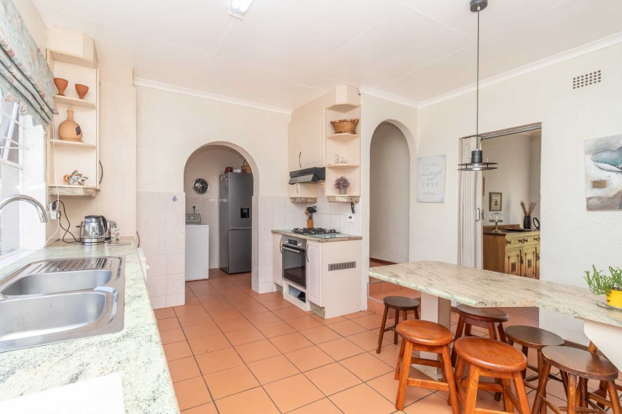 5 Bedroom Property for Sale in Constantia Kloof Gauteng