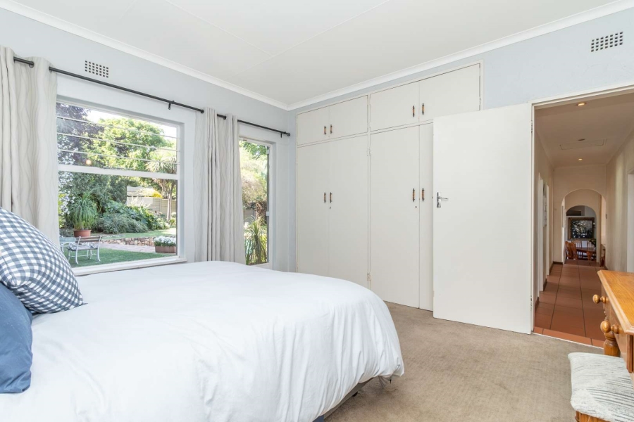 5 Bedroom Property for Sale in Constantia Kloof Gauteng