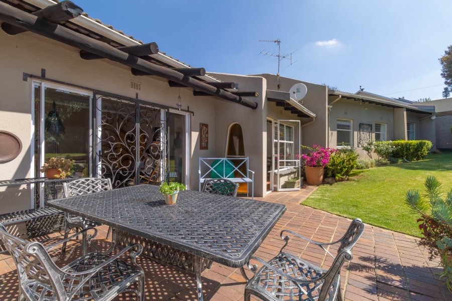 5 Bedroom Property for Sale in Constantia Kloof Gauteng