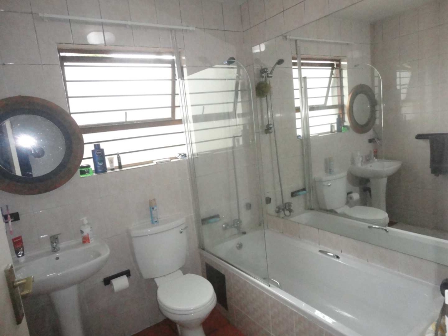2 Bedroom Property for Sale in Sharonlea Gauteng