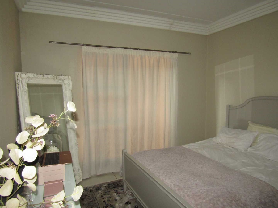 2 Bedroom Property for Sale in Ravenswood Gauteng