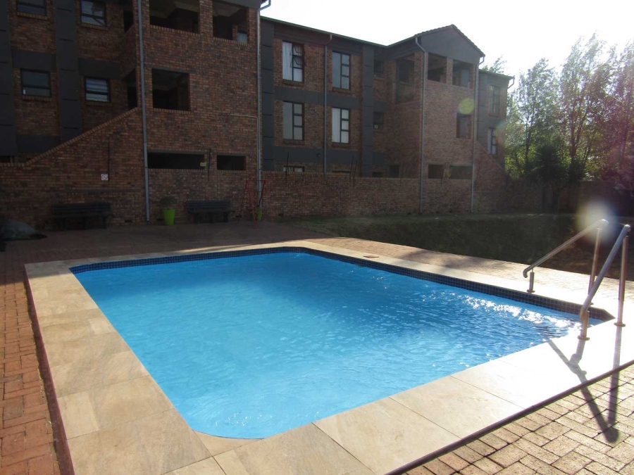 2 Bedroom Property for Sale in Ravenswood Gauteng
