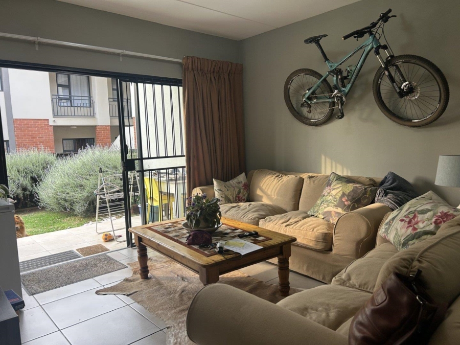 2 Bedroom Property for Sale in Goedeburg Gauteng