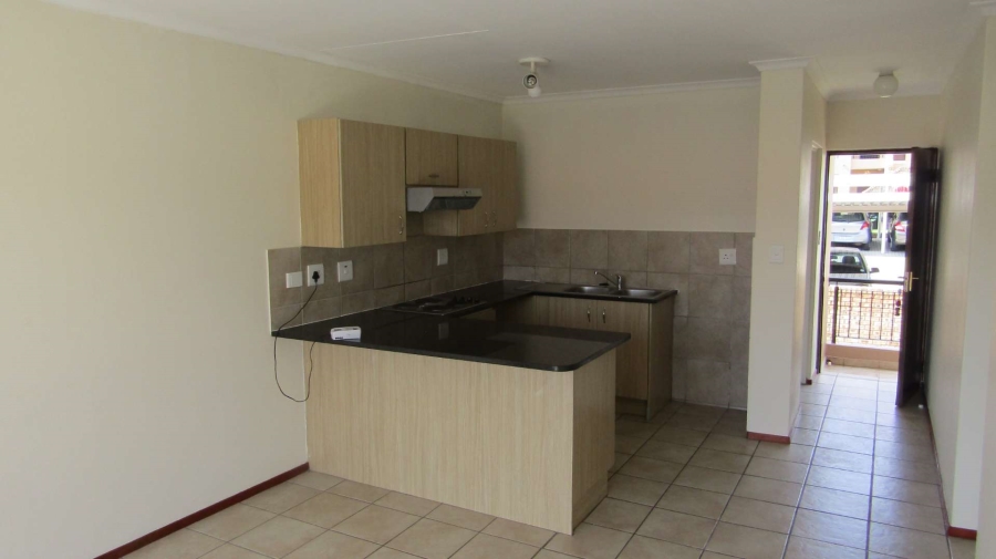 To Let 2 Bedroom Property for Rent in Noordhang Gauteng