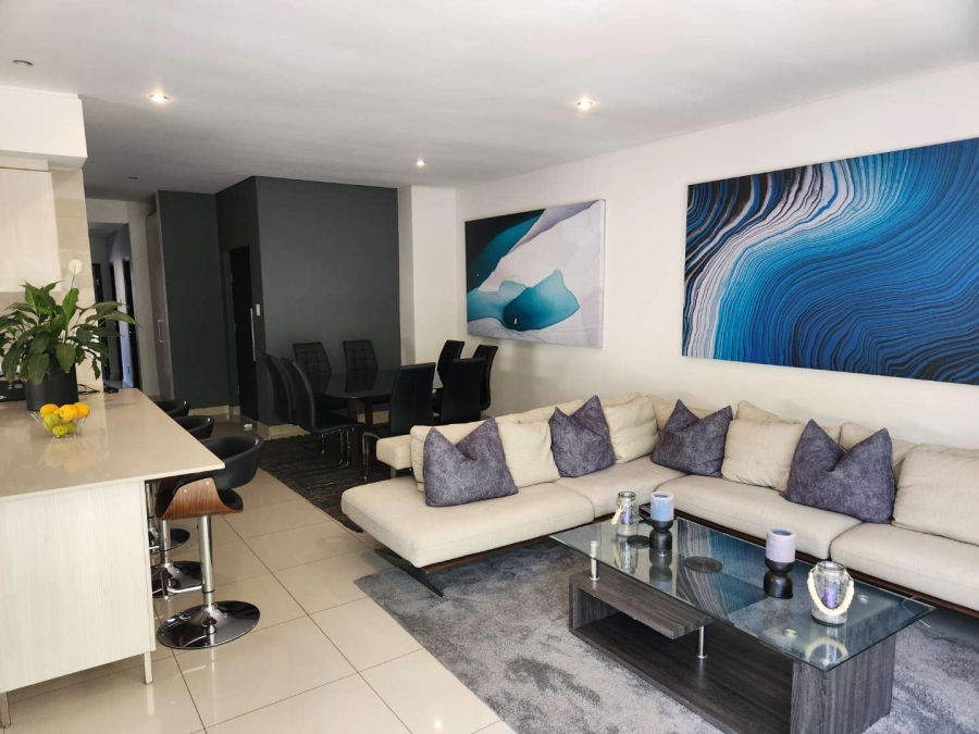 To Let 2 Bedroom Property for Rent in Saxonwold Gauteng