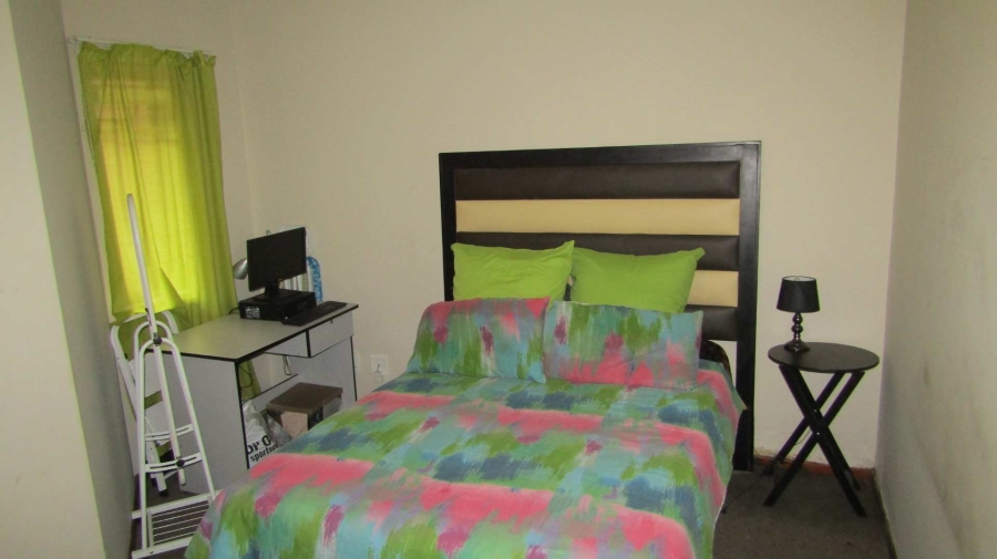 To Let 1 Bedroom Property for Rent in Richmond Gauteng