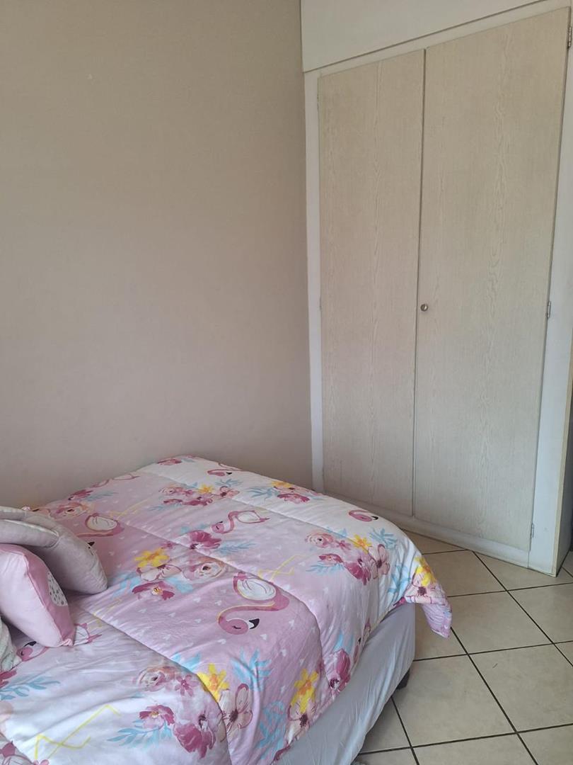 To Let 2 Bedroom Property for Rent in Monavoni Gauteng