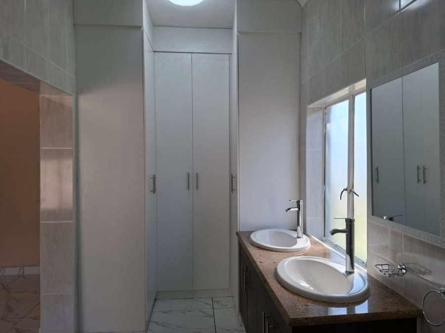 4 Bedroom Property for Sale in Villieria Gauteng