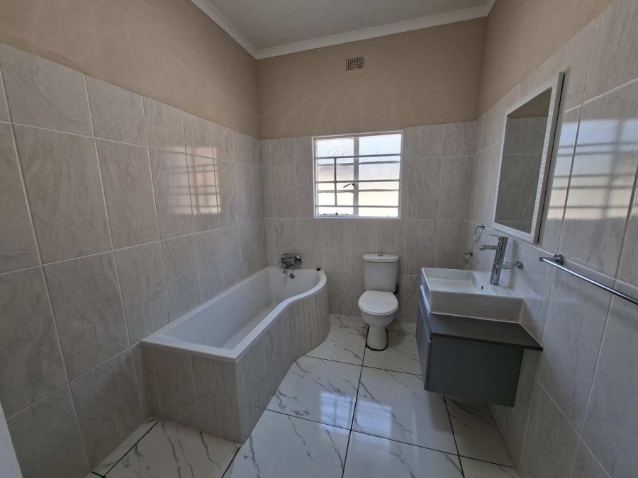 4 Bedroom Property for Sale in Villieria Gauteng