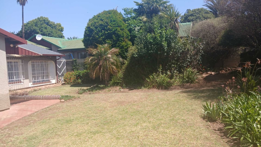To Let 0 Bedroom Property for Rent in Van Riebeeck Park Gauteng