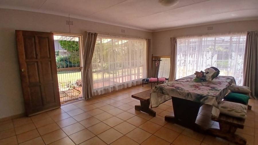 To Let 0 Bedroom Property for Rent in Van Riebeeck Park Gauteng