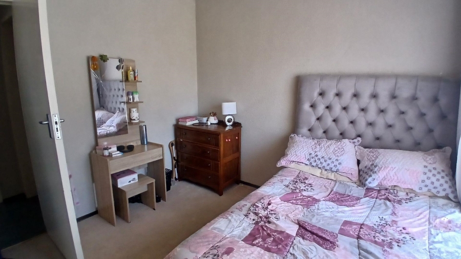 To Let 0 Bedroom Property for Rent in Van Riebeeck Park Gauteng