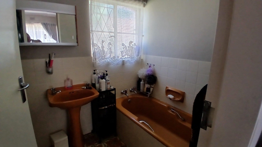 To Let 0 Bedroom Property for Rent in Van Riebeeck Park Gauteng