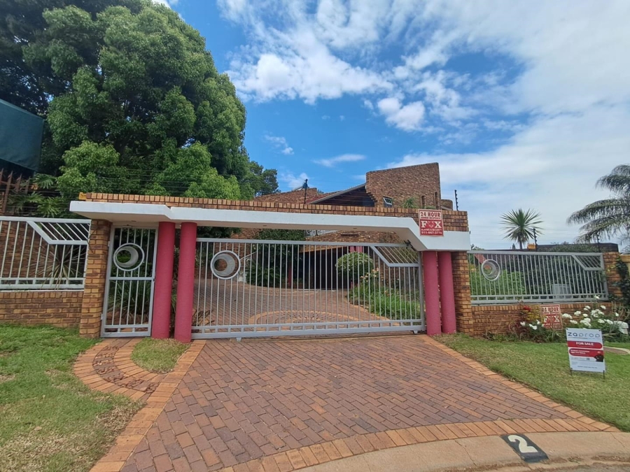 3 Bedroom Property for Sale in Mulbarton Gauteng