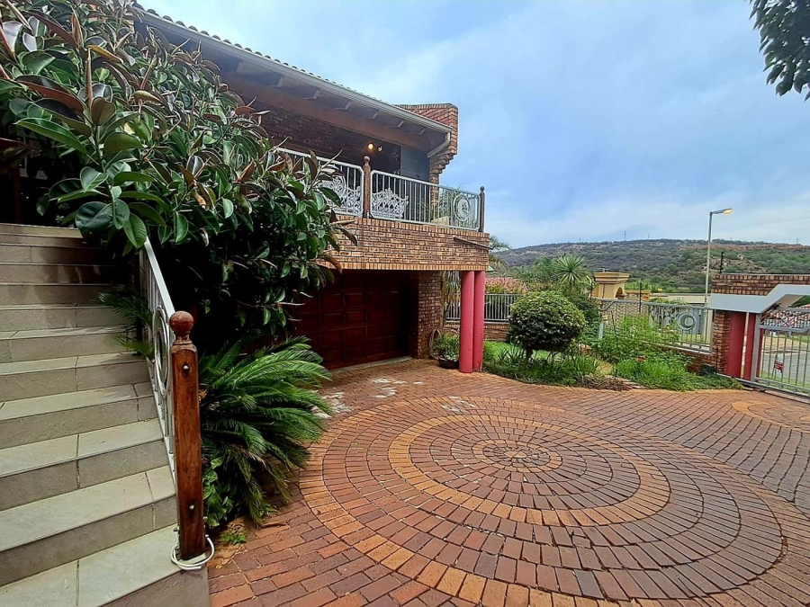 3 Bedroom Property for Sale in Mulbarton Gauteng