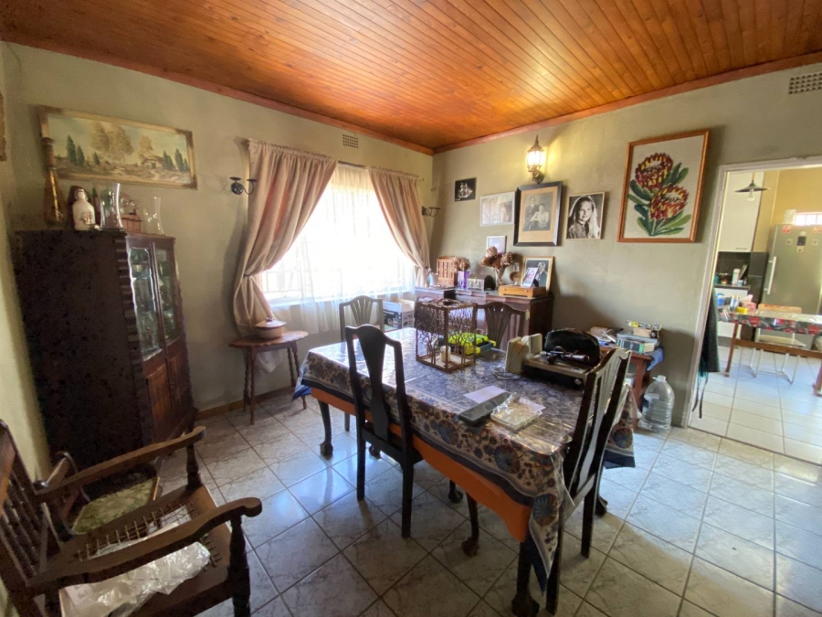 4 Bedroom Property for Sale in Mondeor Gauteng