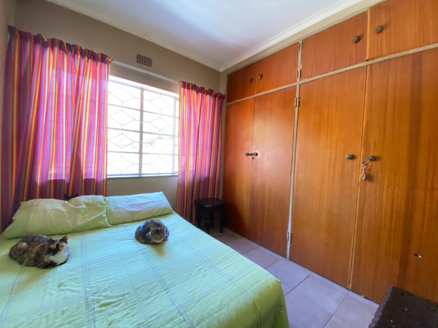 4 Bedroom Property for Sale in Mondeor Gauteng