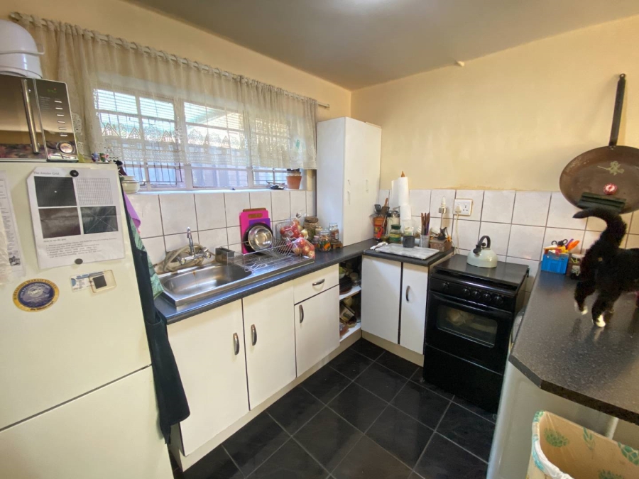 4 Bedroom Property for Sale in Mondeor Gauteng