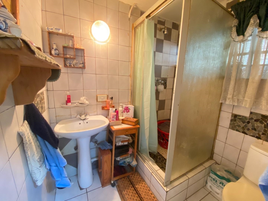 4 Bedroom Property for Sale in Mondeor Gauteng
