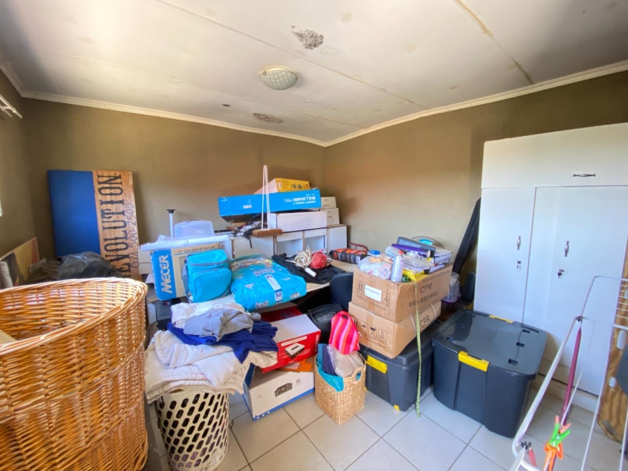 4 Bedroom Property for Sale in Mondeor Gauteng