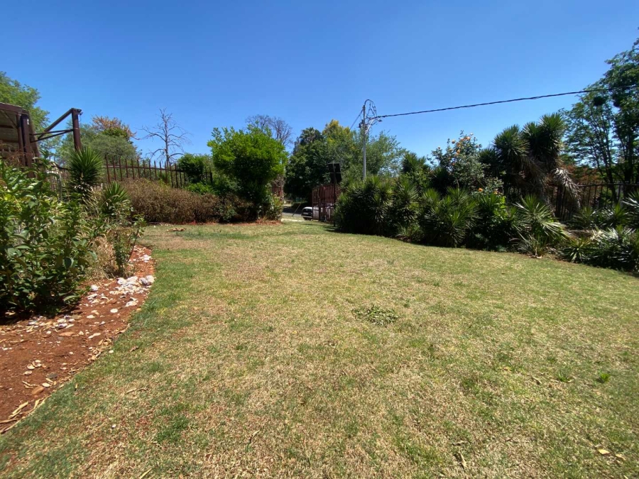 4 Bedroom Property for Sale in Mondeor Gauteng