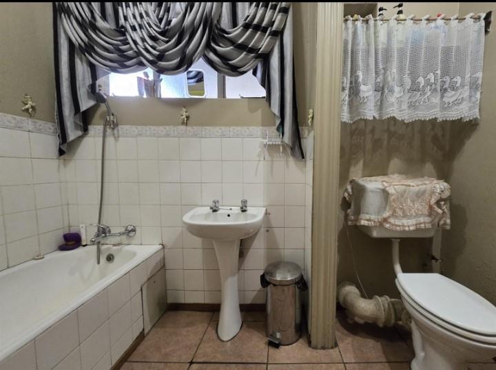 3 Bedroom Property for Sale in General Albertspark Gauteng