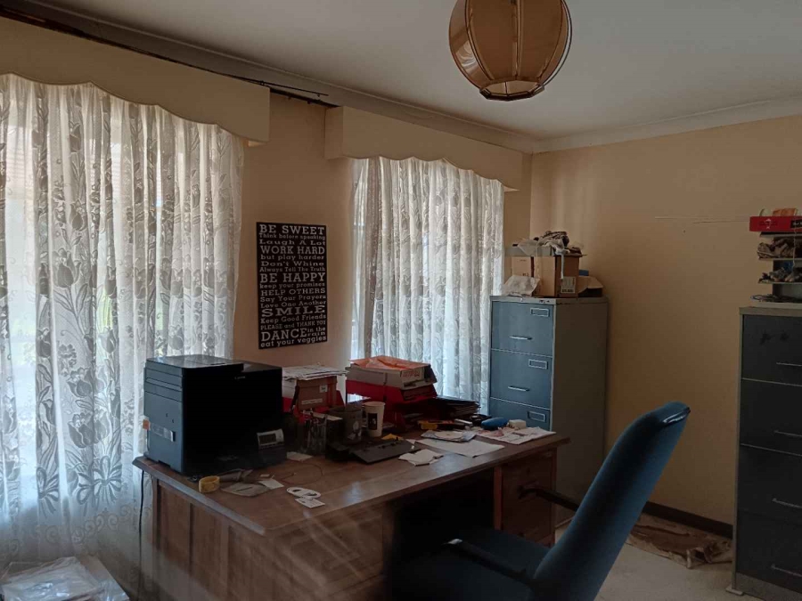 5 Bedroom Property for Sale in Ninapark Gauteng