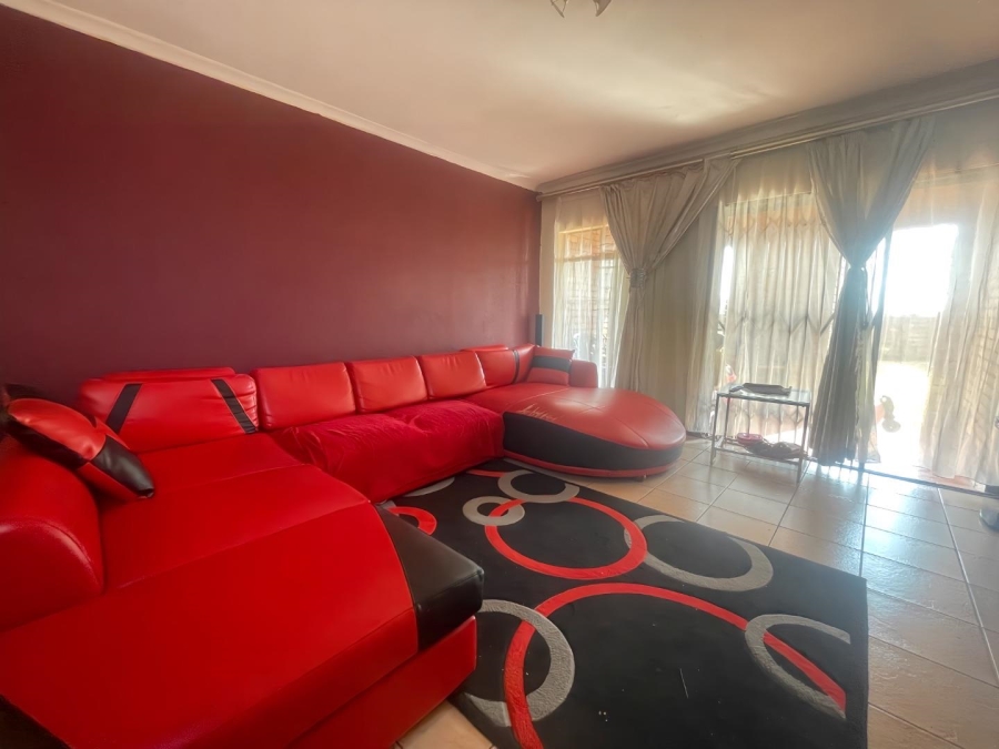 3 Bedroom Property for Sale in Edleen Gauteng
