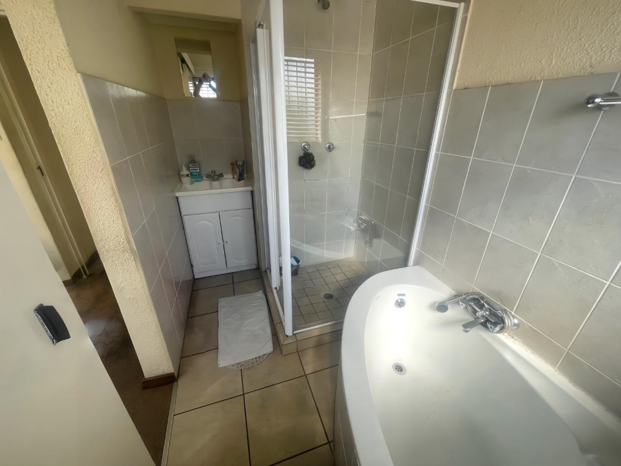 3 Bedroom Property for Sale in Edleen Gauteng