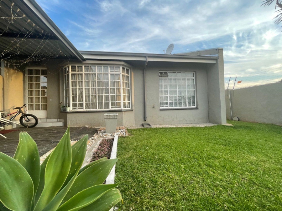 2 Bedroom Property for Sale in Birch Acres Gauteng