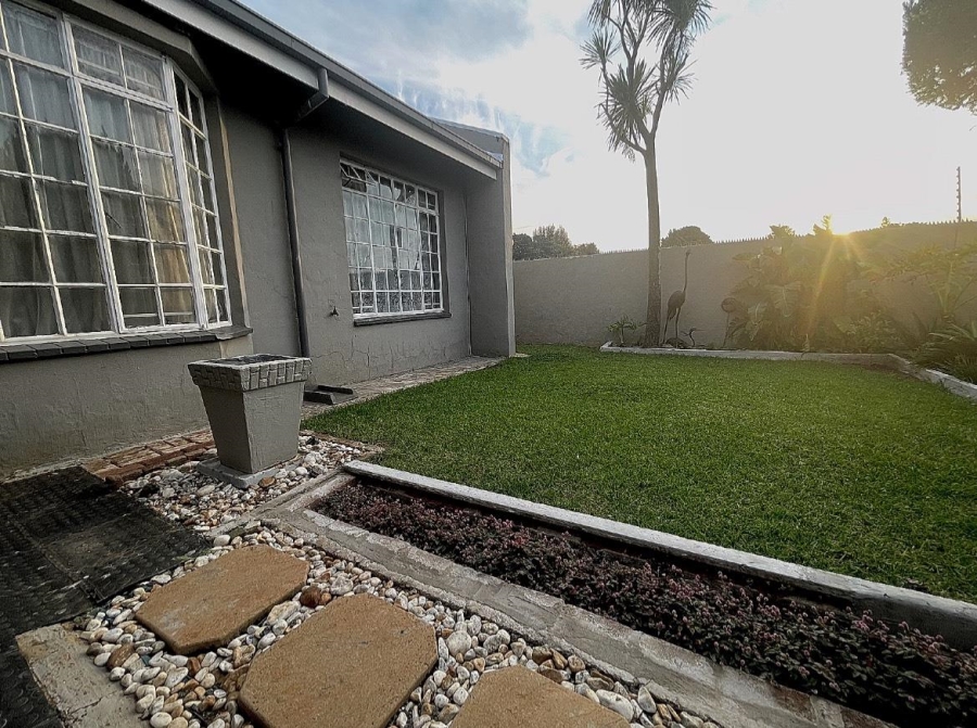 2 Bedroom Property for Sale in Birch Acres Gauteng