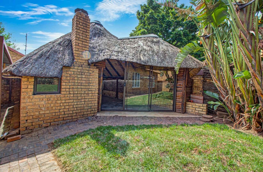 3 Bedroom Property for Sale in Wilgeheuwel Gauteng