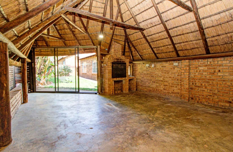 3 Bedroom Property for Sale in Wilgeheuwel Gauteng