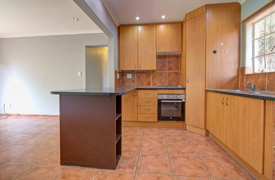 3 Bedroom Property for Sale in Wilgeheuwel Gauteng