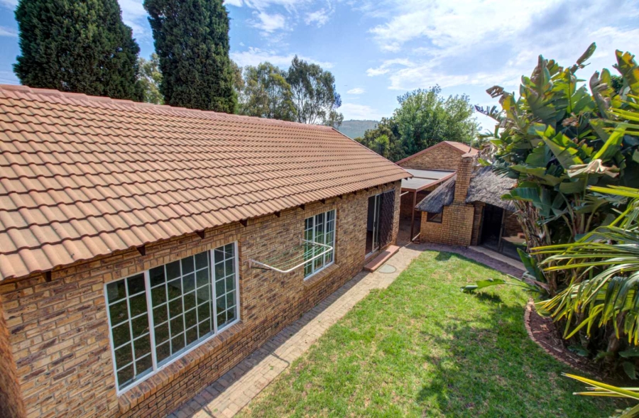 3 Bedroom Property for Sale in Wilgeheuwel Gauteng