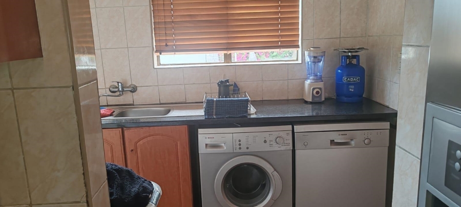 3 Bedroom Property for Sale in Halfway Gardens Gauteng