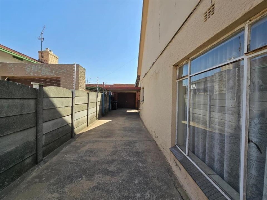 4 Bedroom Property for Sale in South Hills Gauteng