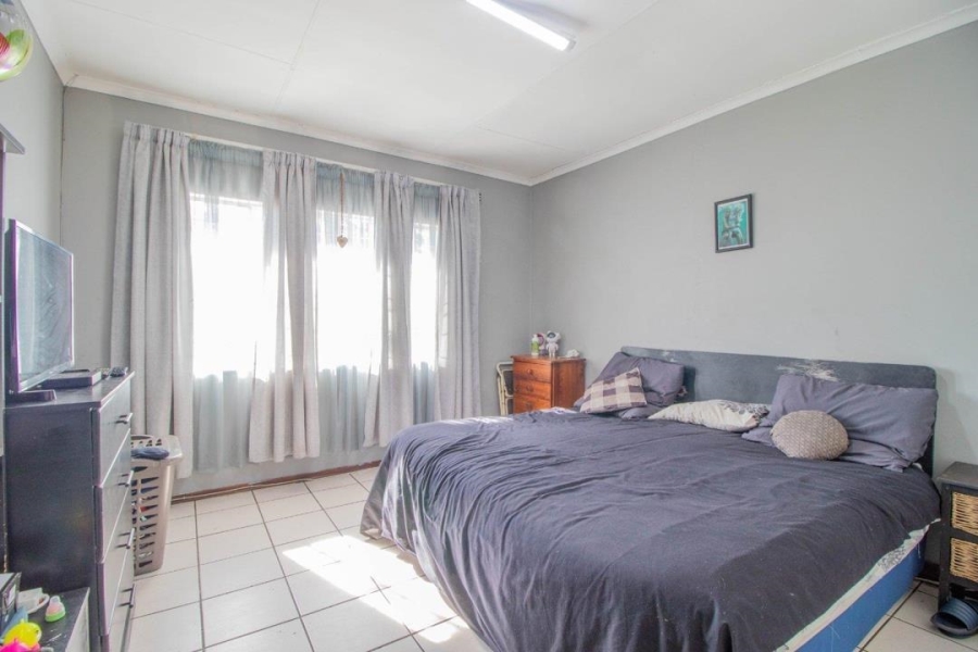 3 Bedroom Property for Sale in Lambton Gardens Gauteng