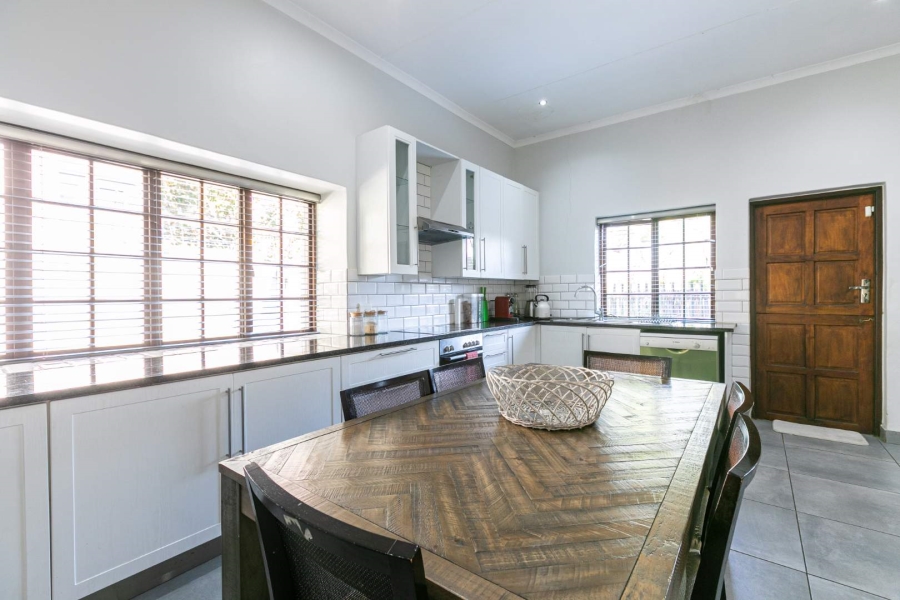 3 Bedroom Property for Sale in Rosebank Gauteng