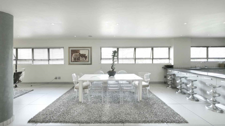 To Let 4 Bedroom Property for Rent in Strathavon Gauteng