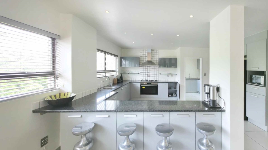 To Let 4 Bedroom Property for Rent in Strathavon Gauteng