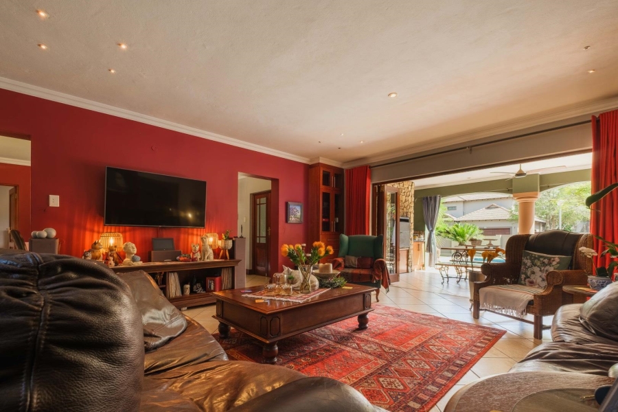 5 Bedroom Property for Sale in Pretorius Park Gauteng