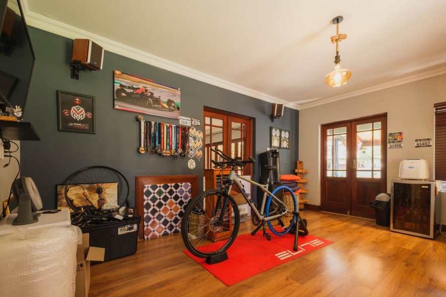 5 Bedroom Property for Sale in Pretorius Park Gauteng