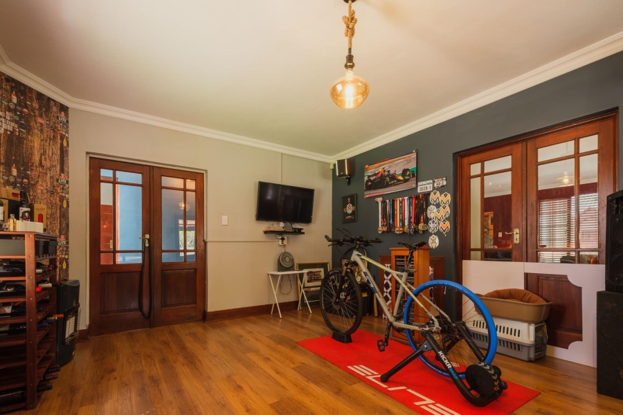 5 Bedroom Property for Sale in Pretorius Park Gauteng