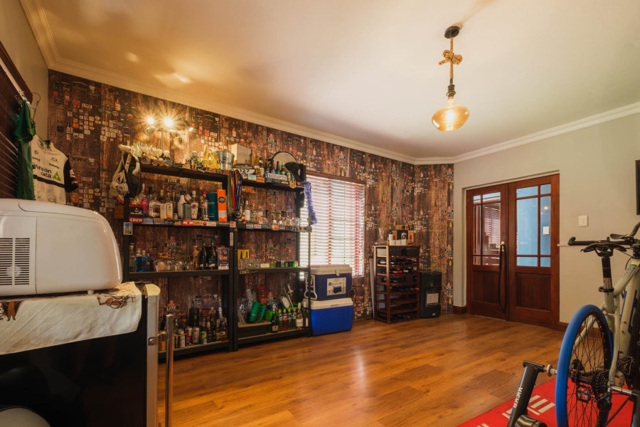 5 Bedroom Property for Sale in Pretorius Park Gauteng