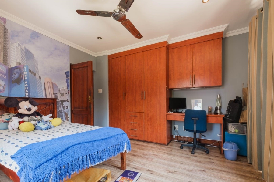 5 Bedroom Property for Sale in Pretorius Park Gauteng