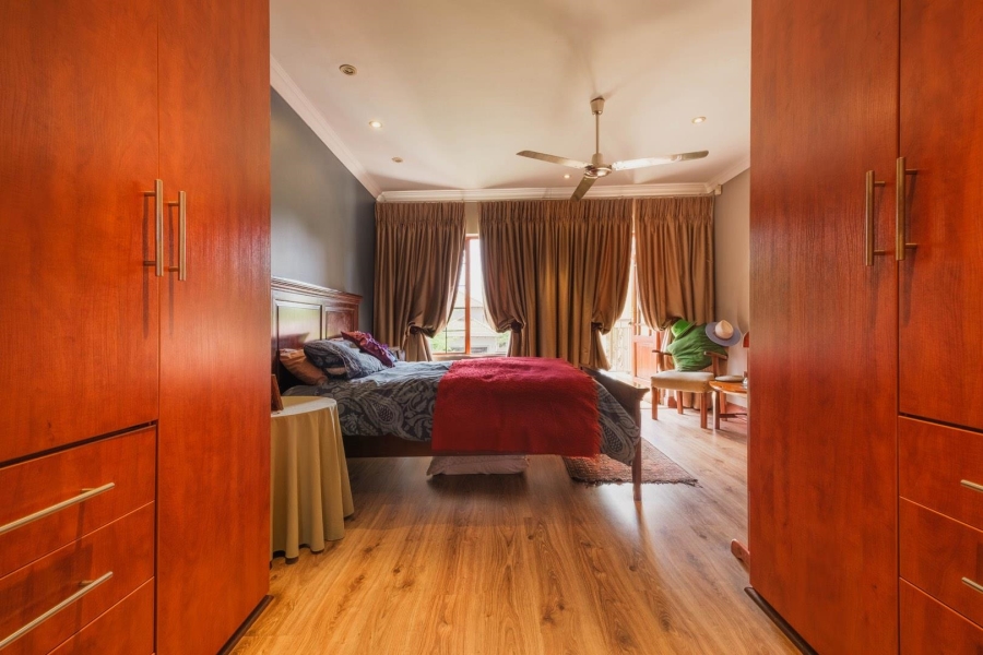 5 Bedroom Property for Sale in Pretorius Park Gauteng